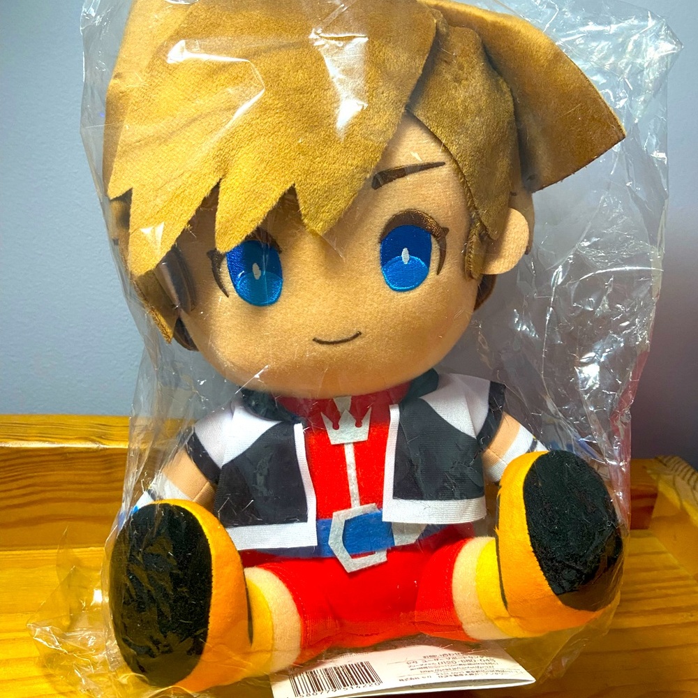 Disney Kingdom Hearts Square Enix Sora Plushie